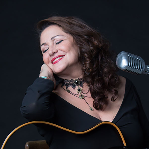 Claudia MEYER